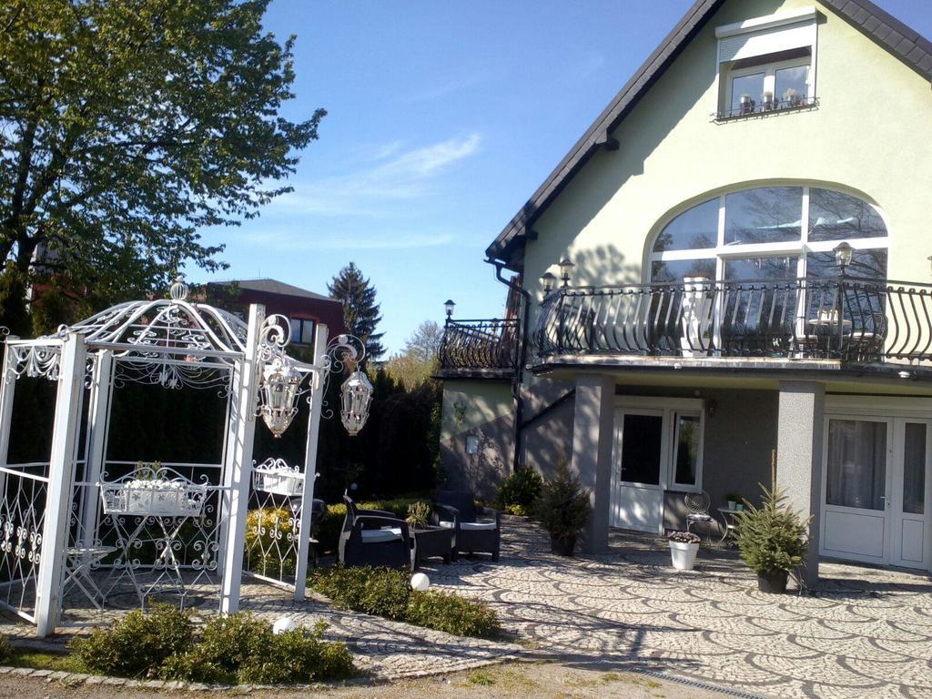 Mizerowka Guest House Kudowa-Zdrój Exteriör bild